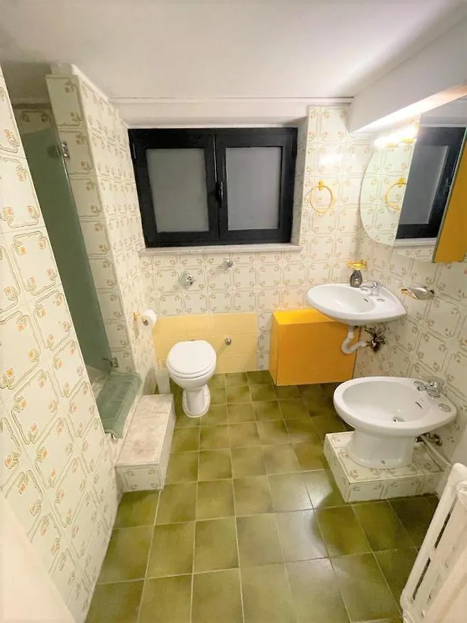 Taverna tranquillissima indipendente con palestra Trezzano Sul Naviglio Italia