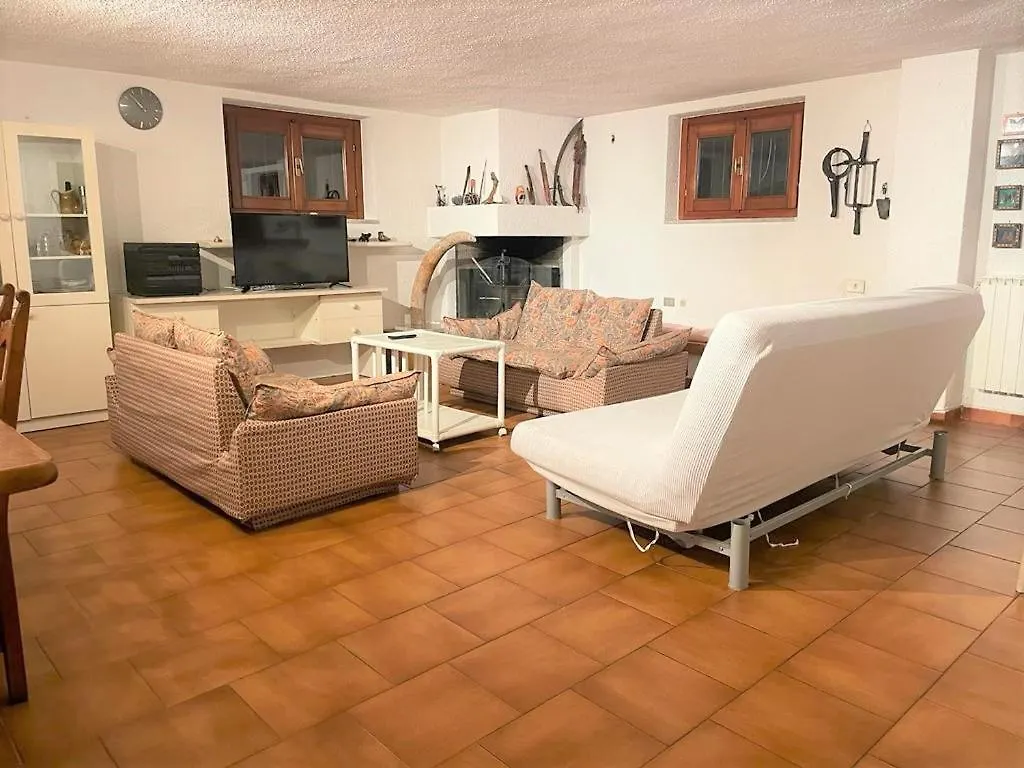 Taverna tranquillissima indipendente con palestra Trezzano Sul Naviglio Appartamento
